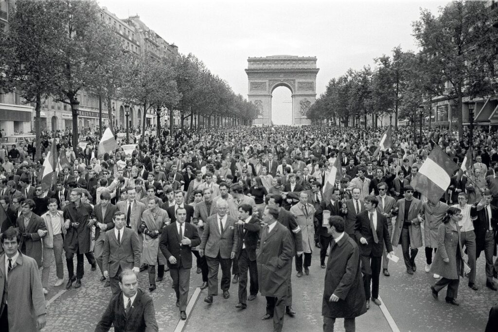 Retro mai 1968 manifestation droite